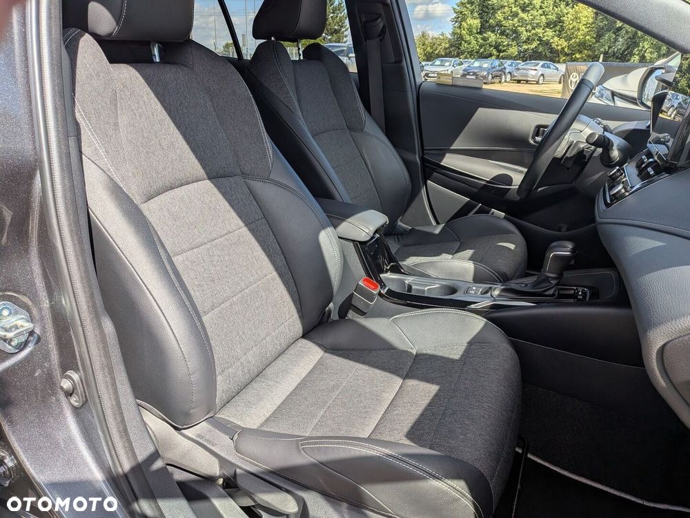 Toyota Corolla 2.0 Hybrid Style - 20