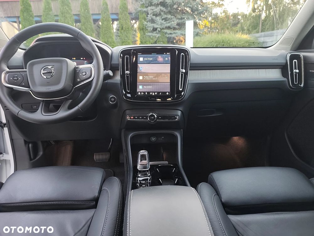 Volvo XC 40 B3 B DKG Plus Bright - 20