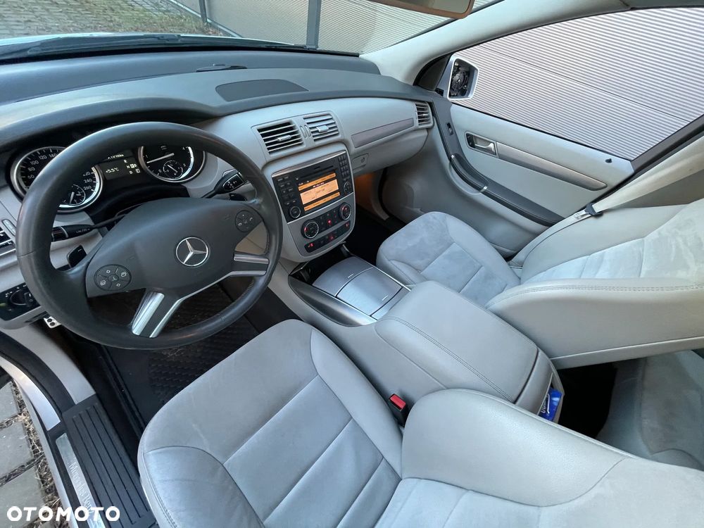 Mercedes-Benz Klasa R 350 CDI 4-Matic - 18