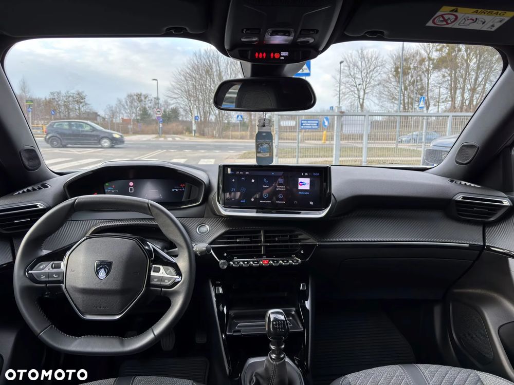 Peugeot 2008 PureTech 100 Allure S&S BVM6 - 14