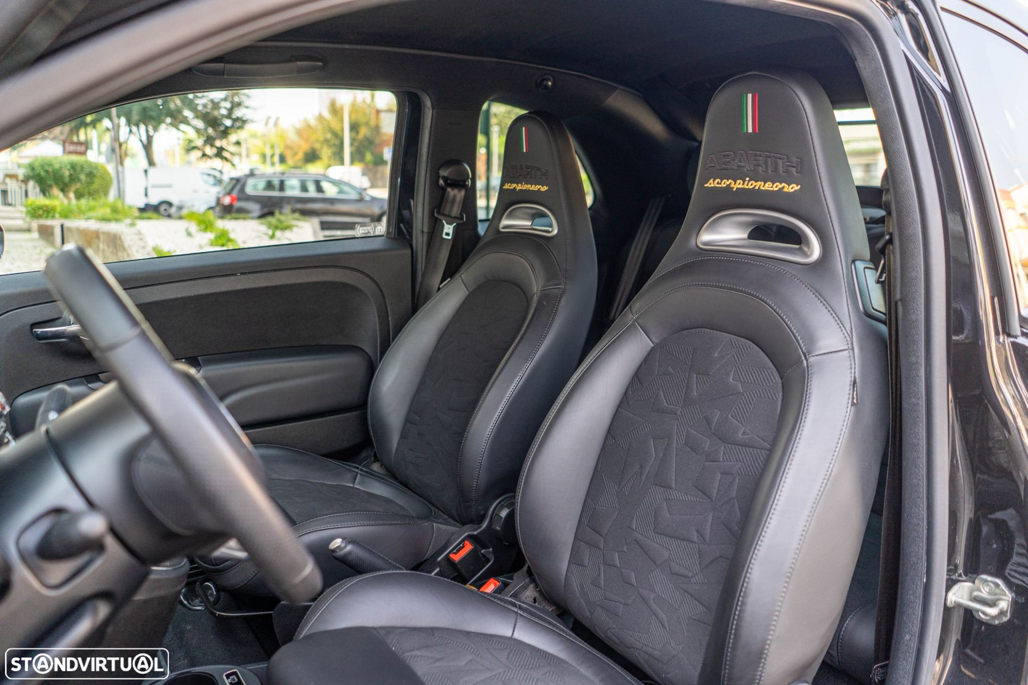Abarth 595C 1.4 T-Jet Scorpioneoro - 42