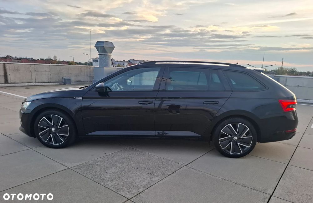 Skoda Superb 2.0 TDI SCR Sportline DSG - 5
