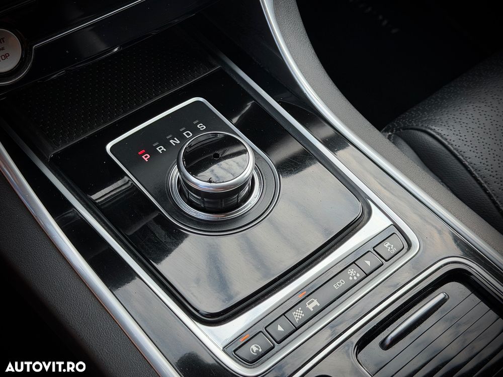Jaguar XF 20d Aut. Prestige - 29