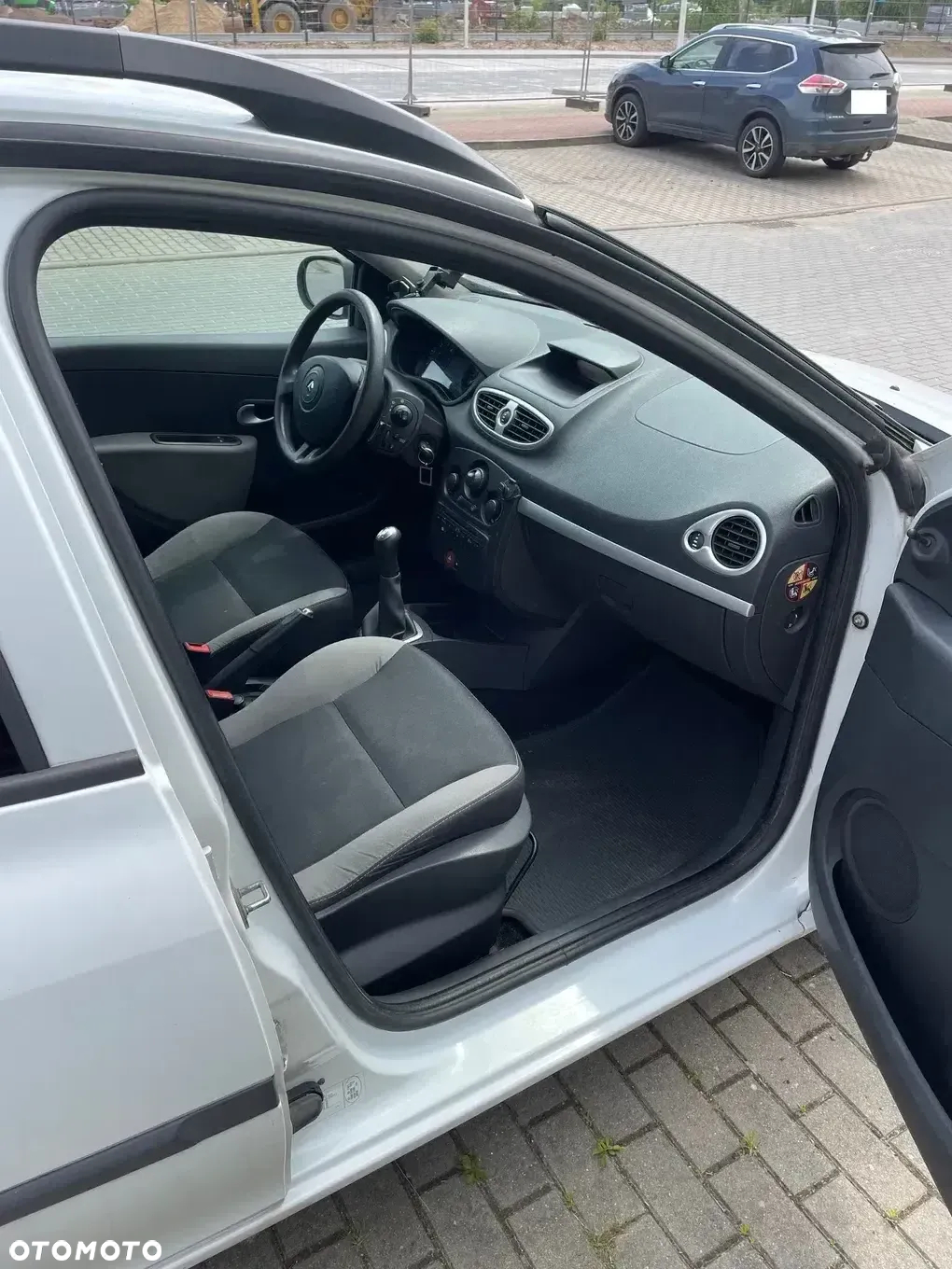 Renault Clio - 16