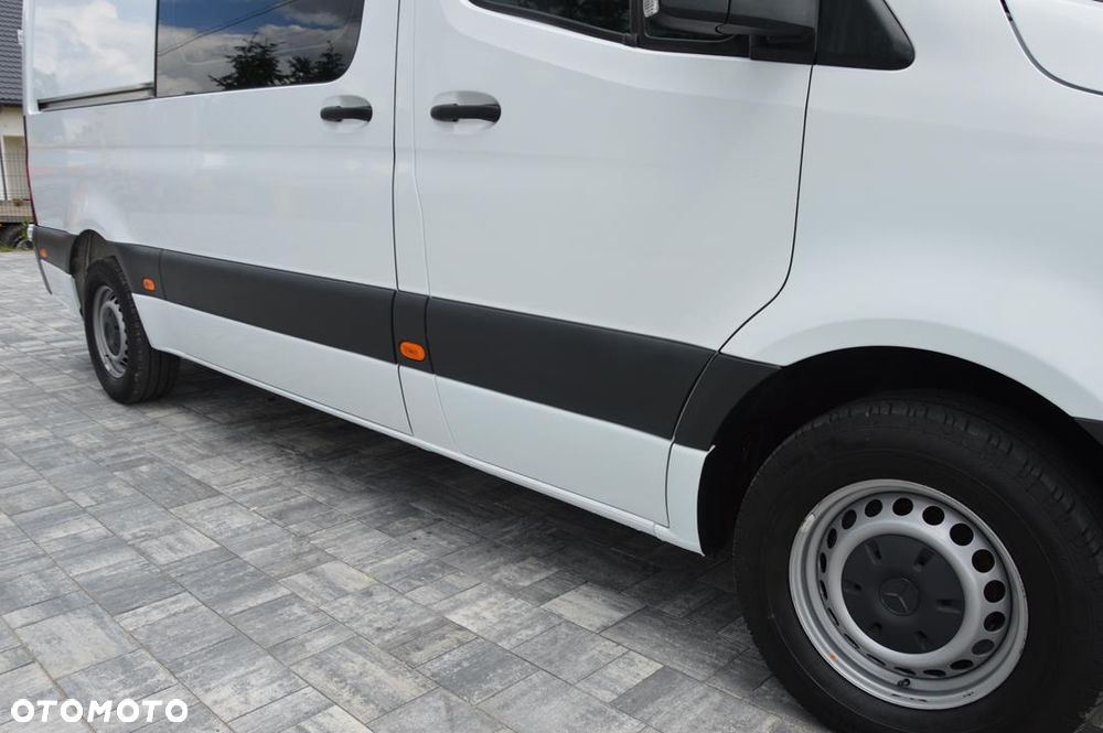 Mercedes-Benz Sprinter - 35