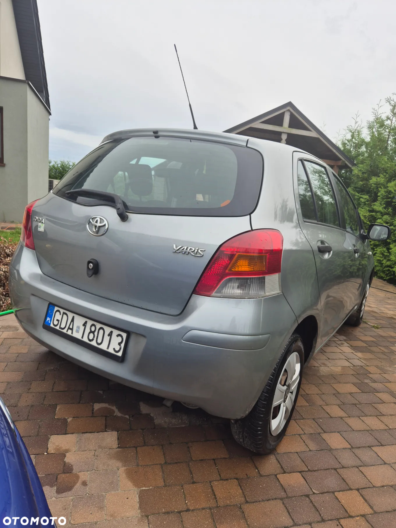 Toyota Yaris 1.0 Terra - 11
