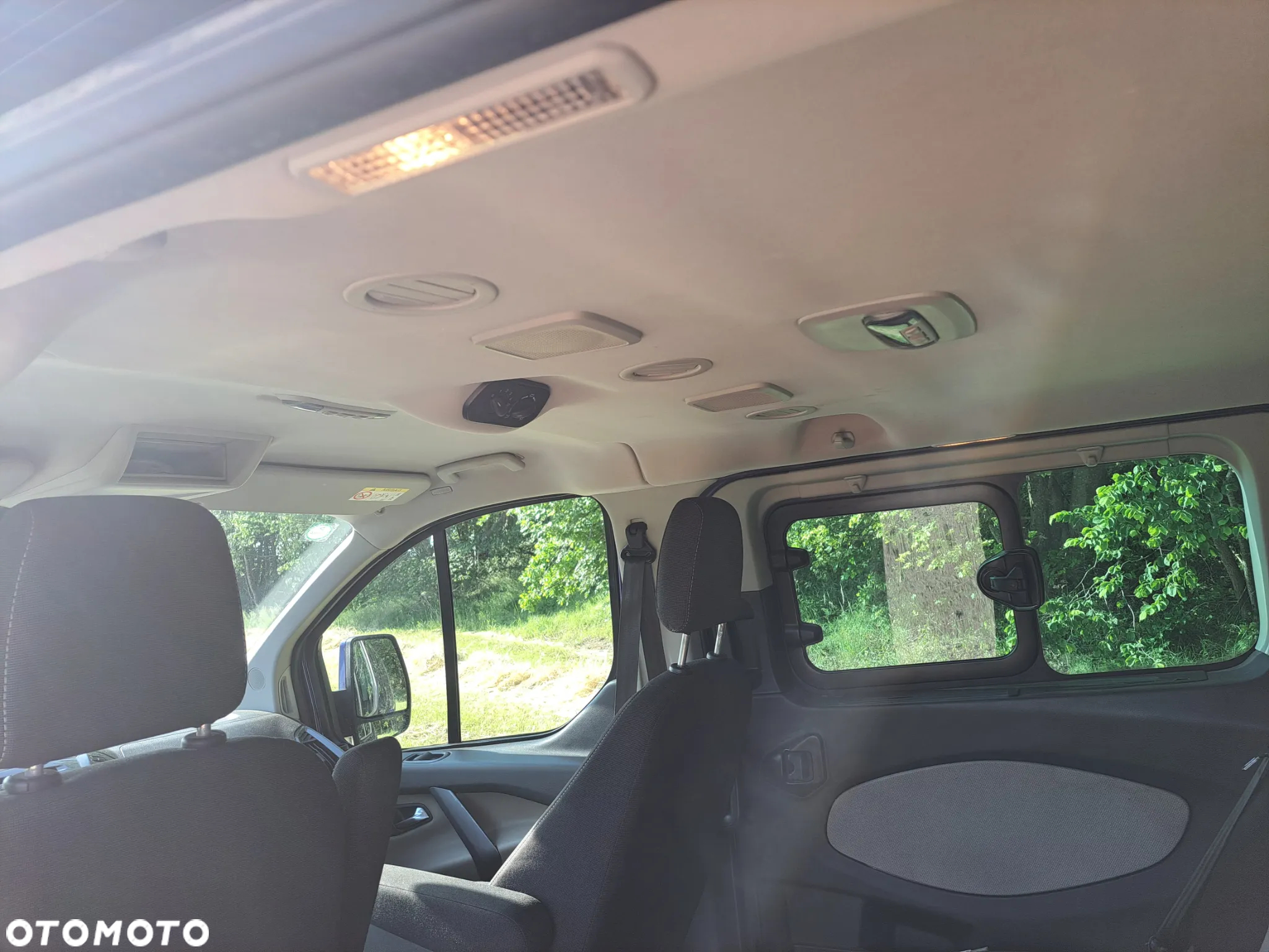 Ford Tourneo Custom - 6
