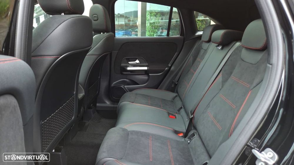 Mercedes-Benz GLA 200 AMG Line - 4