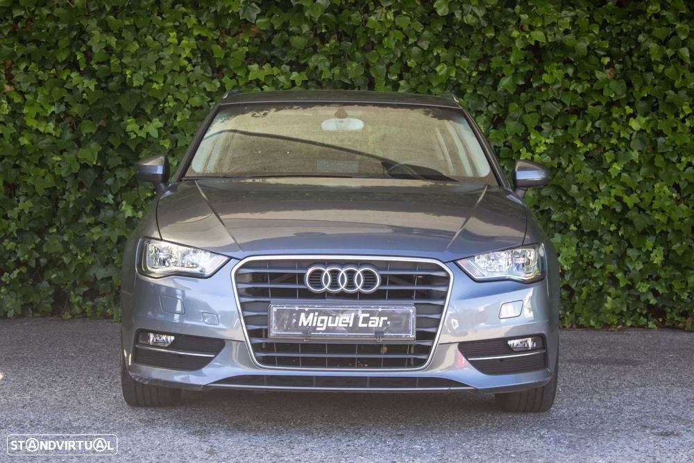 Audi A3 Sportback 1.6 TDI Advance Ultra - 3