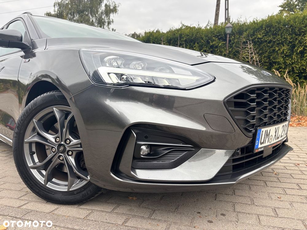 Ford Focus Turnier 1.5 EcoBlue Start-Stopp-System ST-LINE - 26