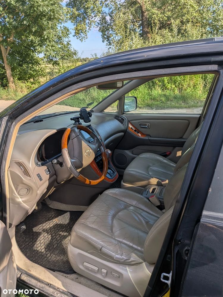 Lexus RX Lux - 5