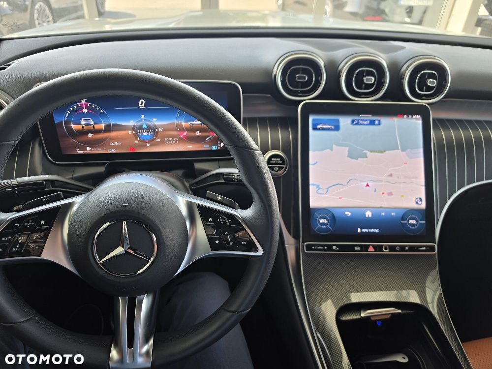 Mercedes-Benz GLC - 9