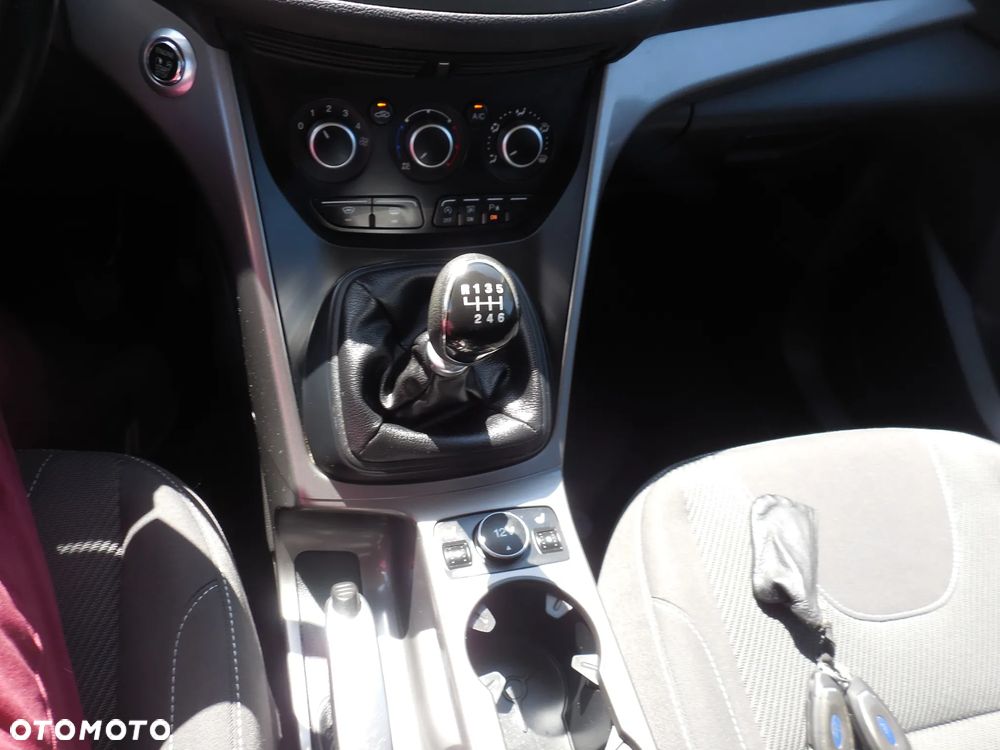 Ford Kuga - 21