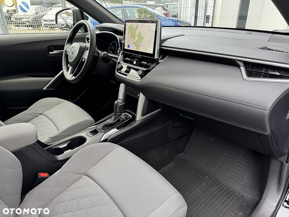 Toyota Corolla Cross - 9