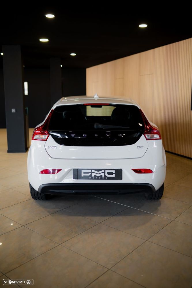 Volvo V40 2.0 D2 Momentum - 12