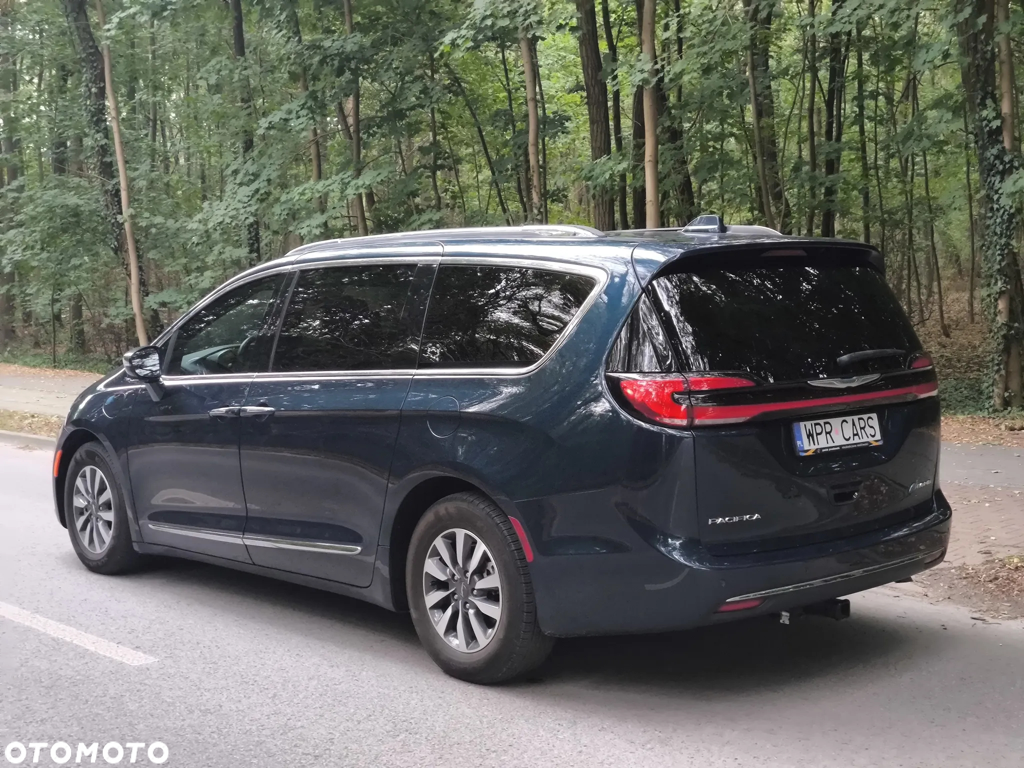 Chrysler Pacifica - 3