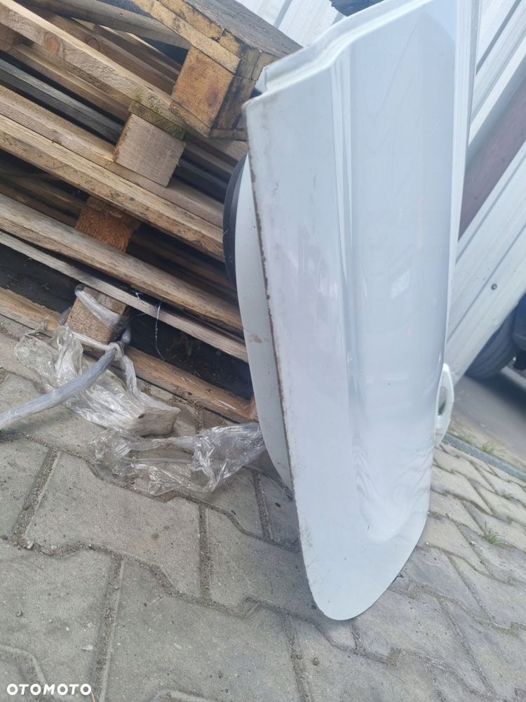 Drzwi lewe tylne Opel Astra J Lift kombi Y40R - 4