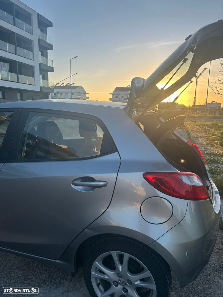 Mazda 2 1.3 MZR 90th Anniversary - 12