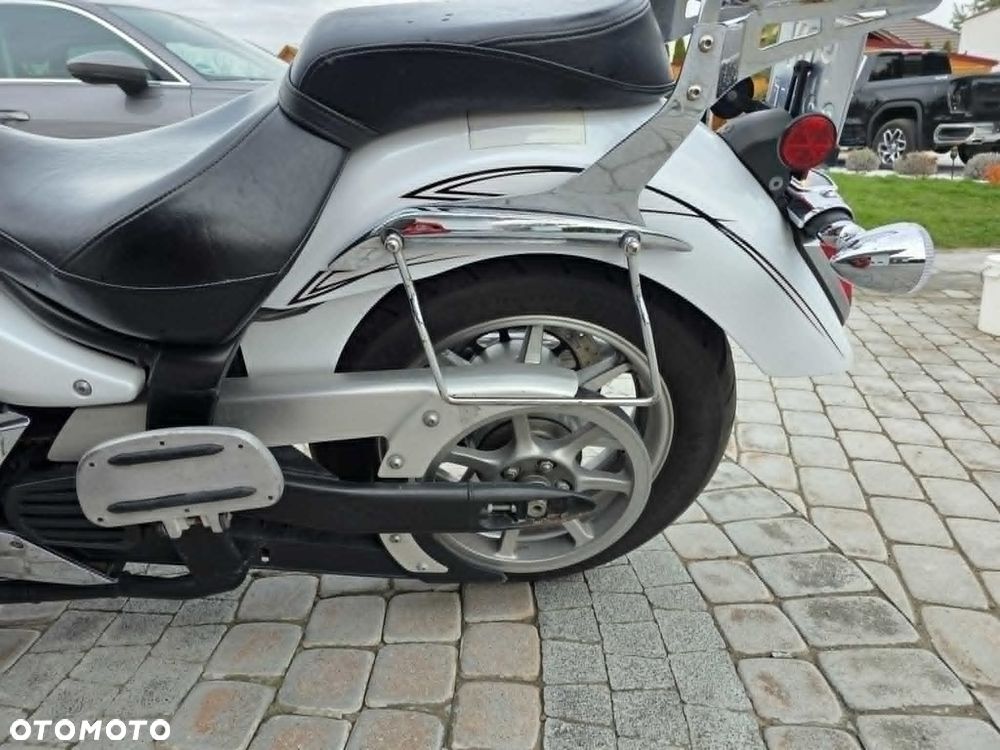 Yamaha XVS - 9