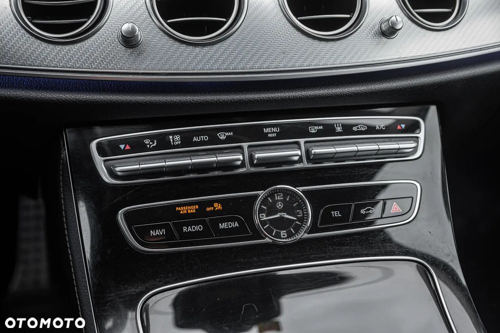 Mercedes-Benz Klasa E 220 d 4Matic All-Terrain 9G-TRONIC Exclusive - 27