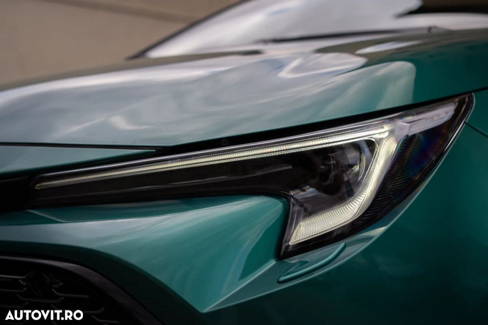 Toyota Corolla 1.8 HSD TS Exclusive - 9