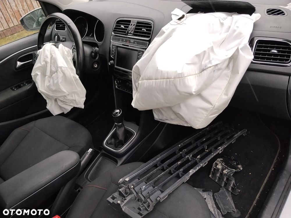 Volkswagen Polo 1.2 TSI Blue Motion Technology MATCH - 15