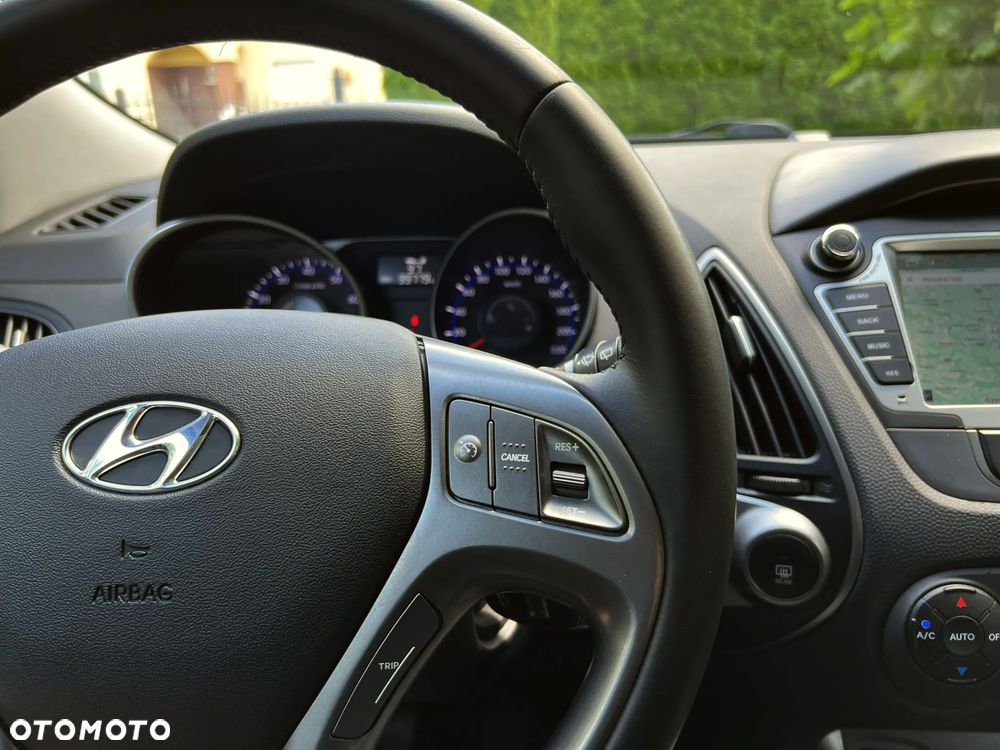 Hyundai ix35 1.6 2WD Fifa World Cup Edition - 34