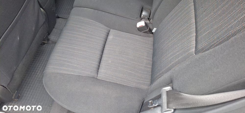 Toyota Auris - 20