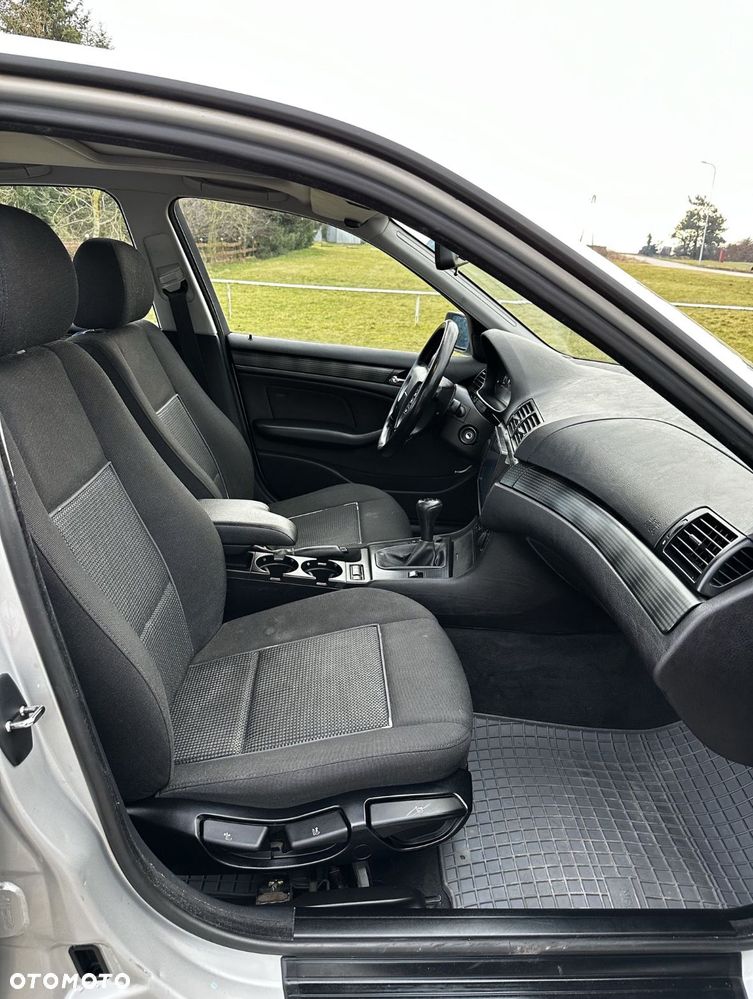BMW Seria 3 318i - 7