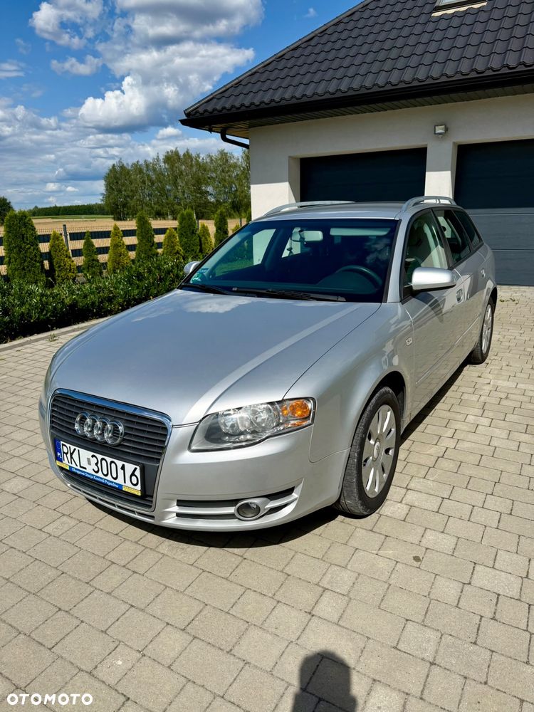 Audi A4 Avant - 1
