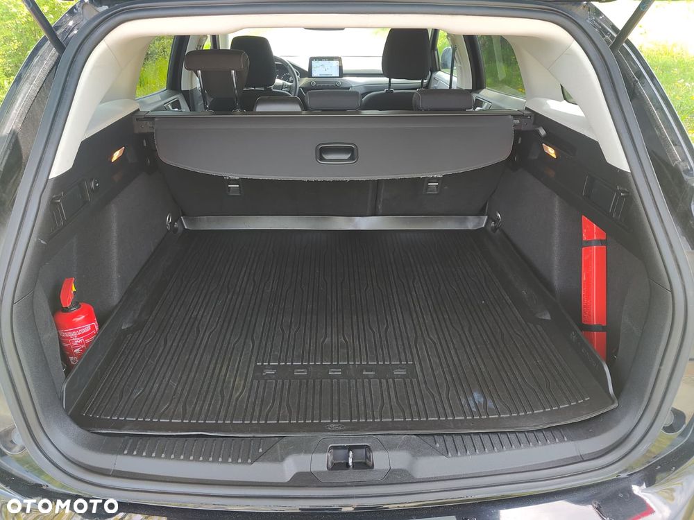 Ford Focus SW 1.0 EcoBoost Titanium - 23