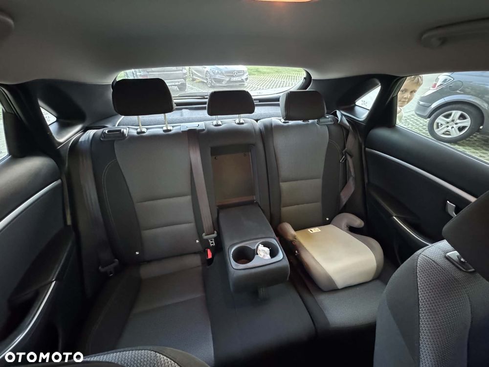 Hyundai i30 1.6 CRDi Premium DCT - 9