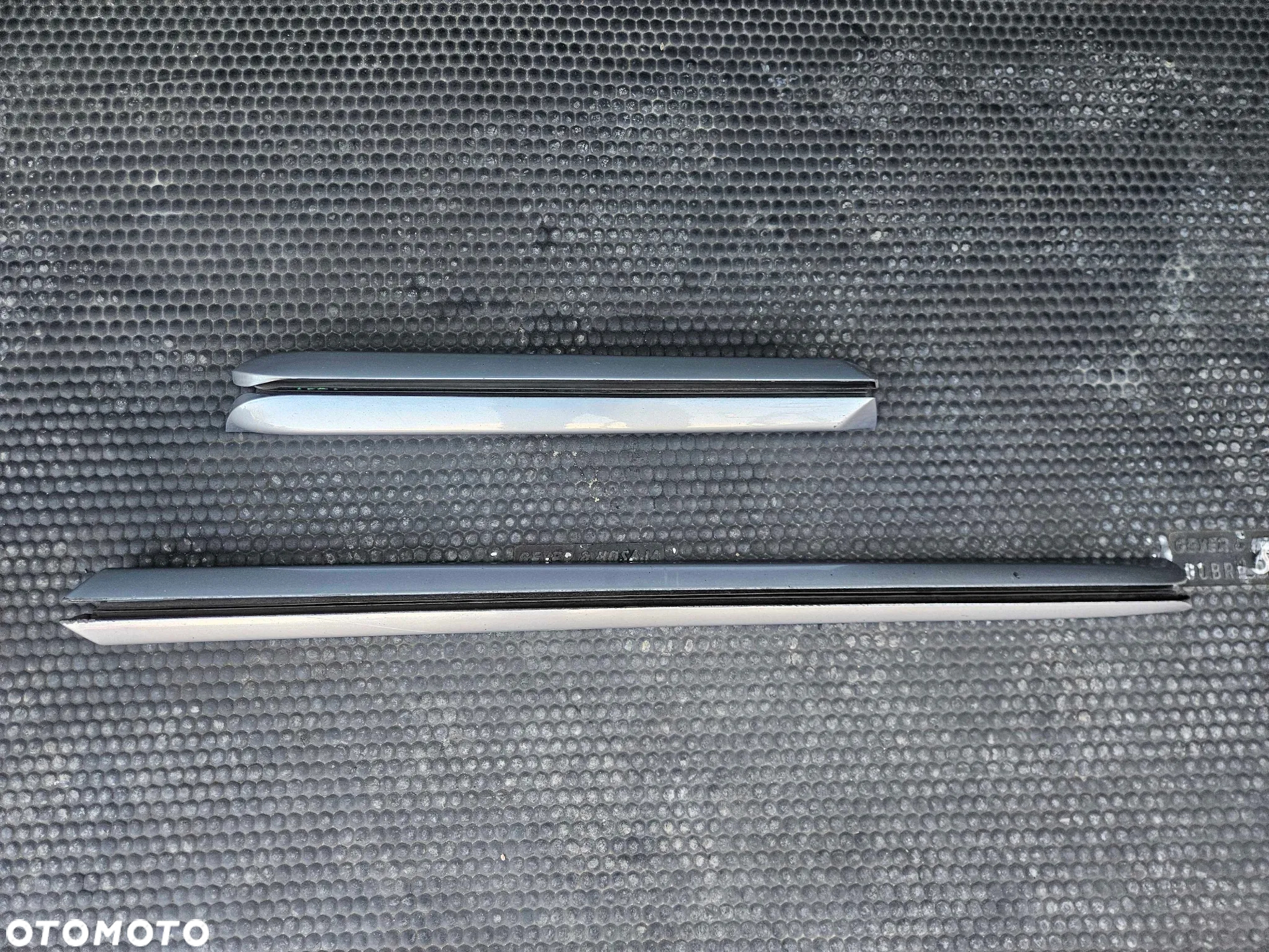 Listwa Listwy Drzwi S-Line Dolne Srebrne Komplet Audi A4 B6 B7 Oryginalne - 36