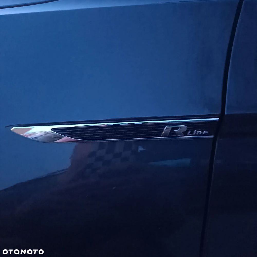 Volkswagen Passat - 24