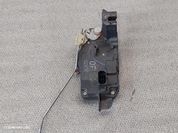 Fecho Porta Frente Esq Opel Astra H Gtc (A04) - 2