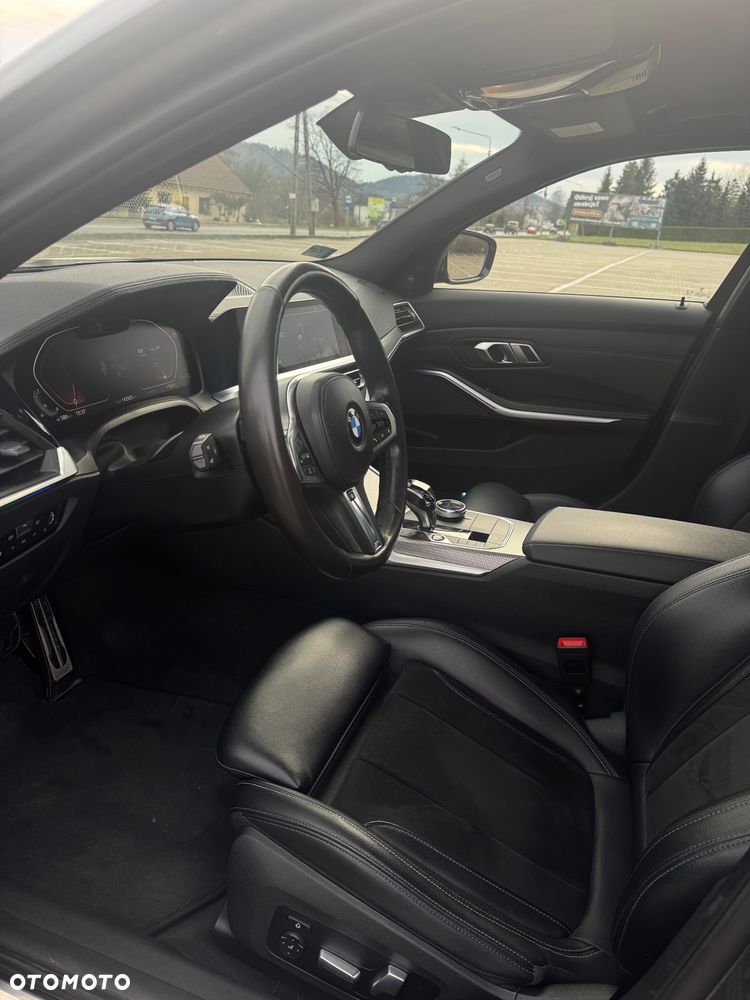 BMW Seria 3 330i xDrive M Sport sport - 12