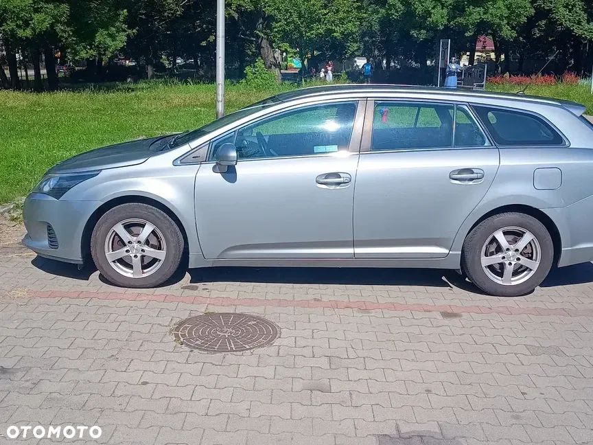 Toyota Avensis 2.0 D-4D Active - 2