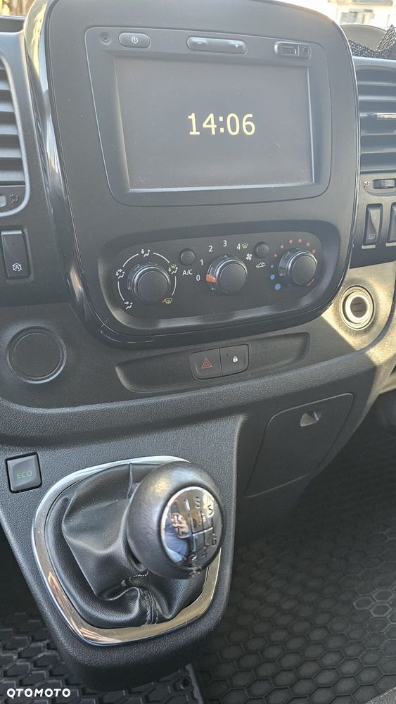 Opel Vivaro 2016 photo 3
