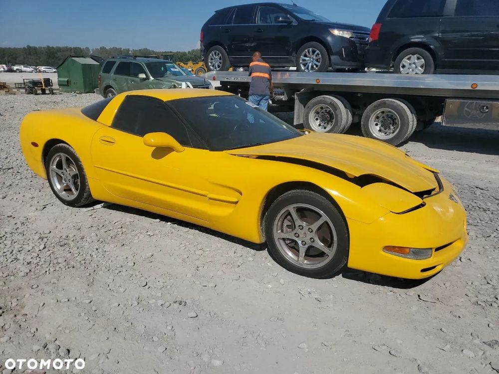 Chevrolet Corvette - 6