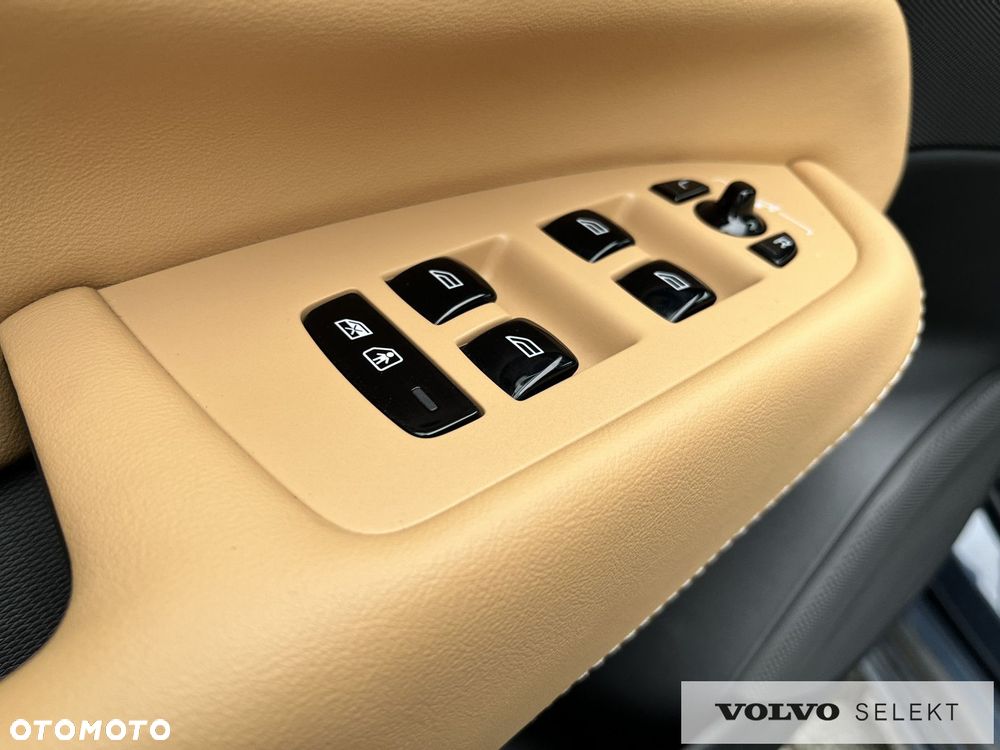 Volvo XC 90 - 14