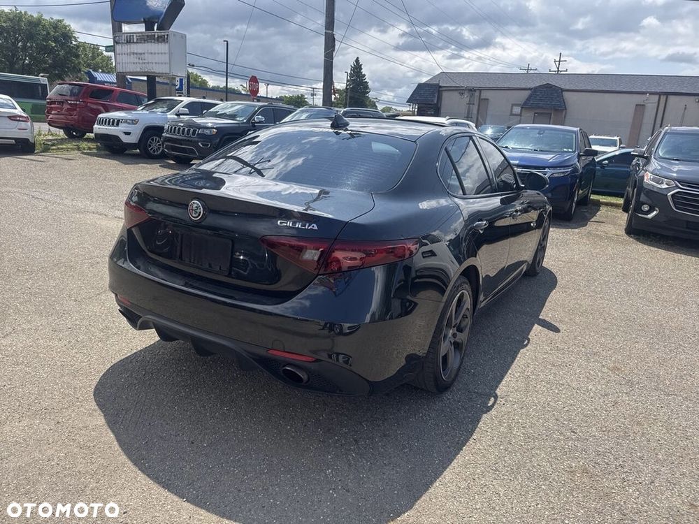 Alfa Romeo Giulia 2.0 Turbo TI Q4 - 5