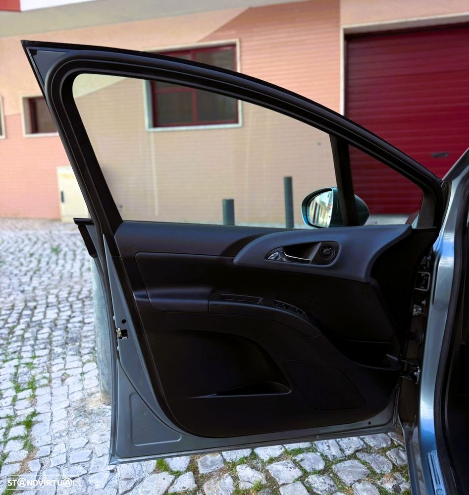 Opel Meriva 1.3 CDTi Cosmo S/S - 8