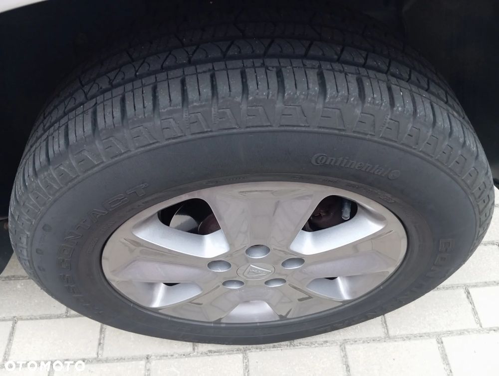 Dacia Duster 1.6 Laureate - 37