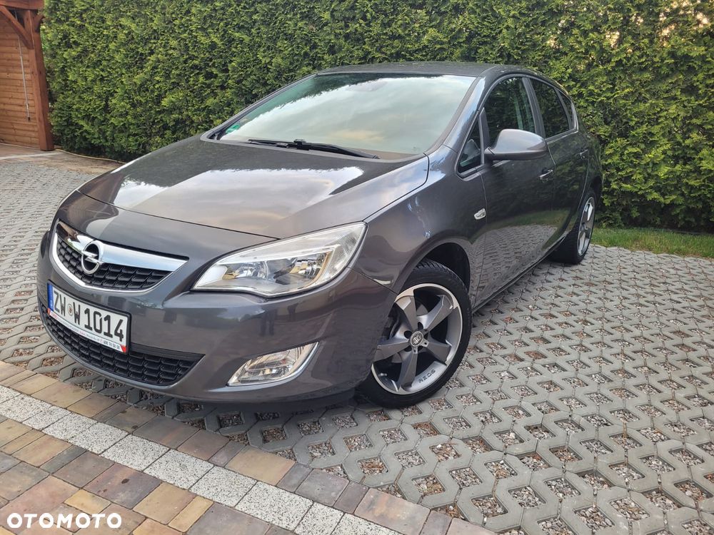 Opel Astra - 2