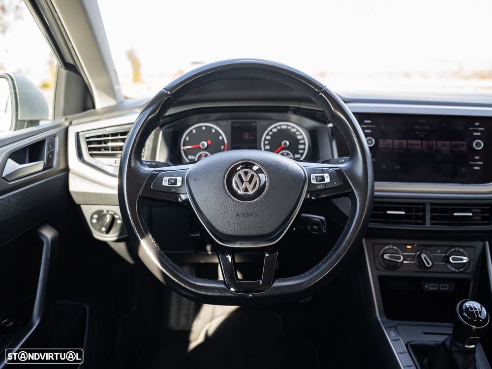 VW Polo 1.0 Confortline - 32