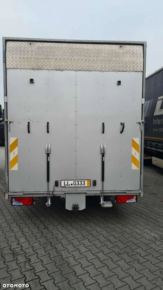 MAN TGL 12.240 4X2 BL - 33