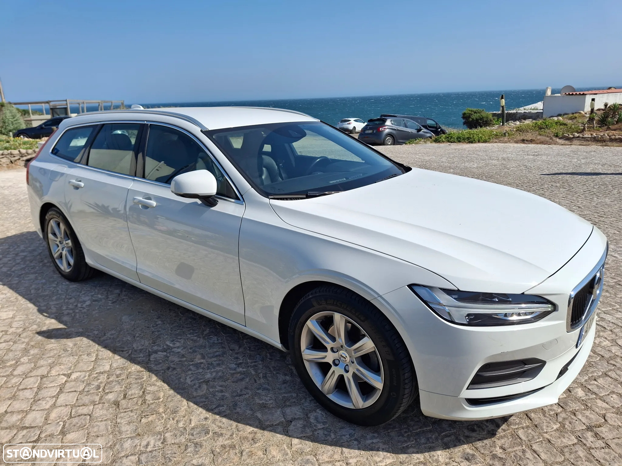 Volvo V90 2.0 D4 Momentum Plus Geartronic - 2
