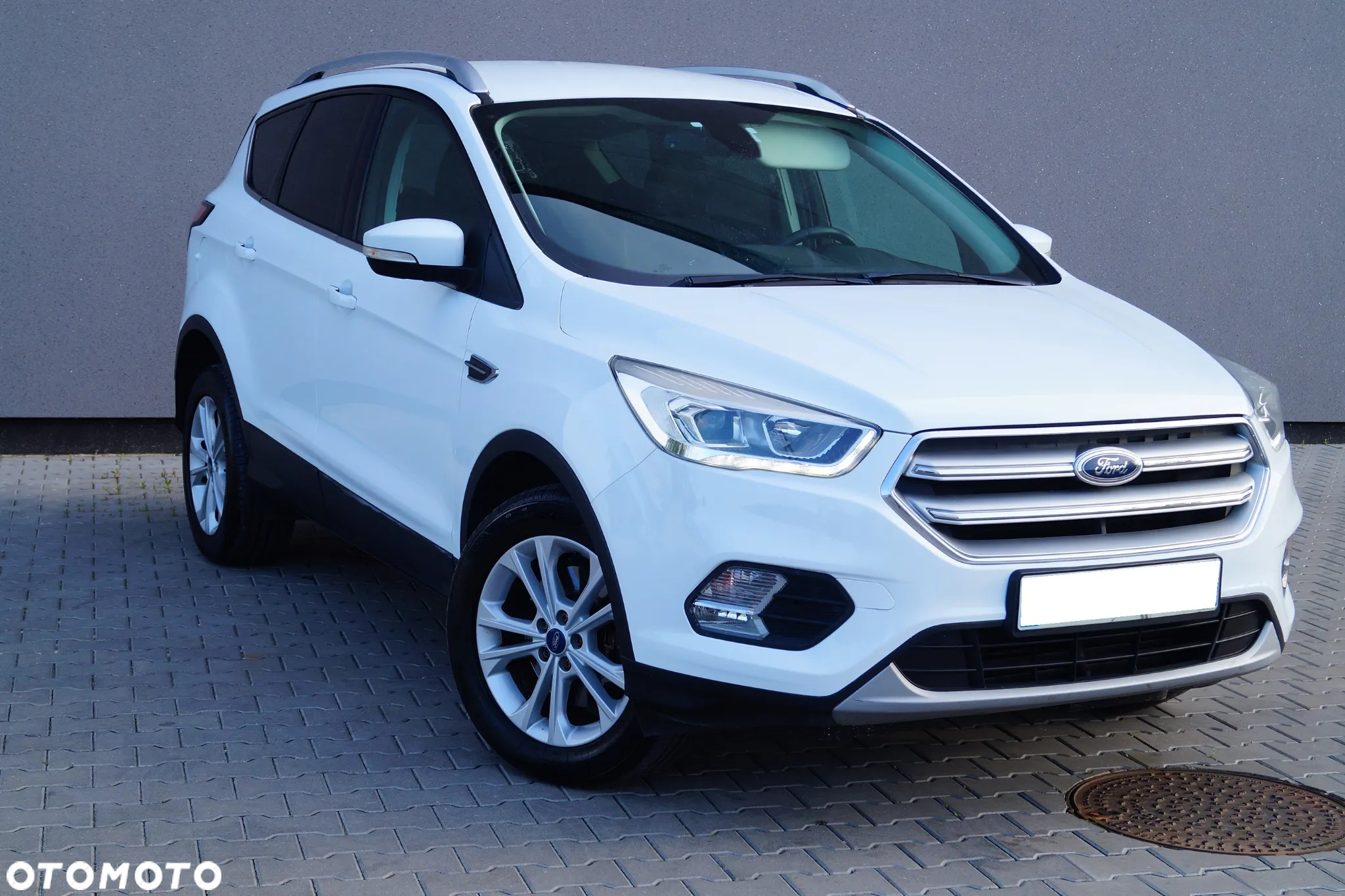 Ford Kuga 2.0 TDCi FWD Titanium Plus - 3