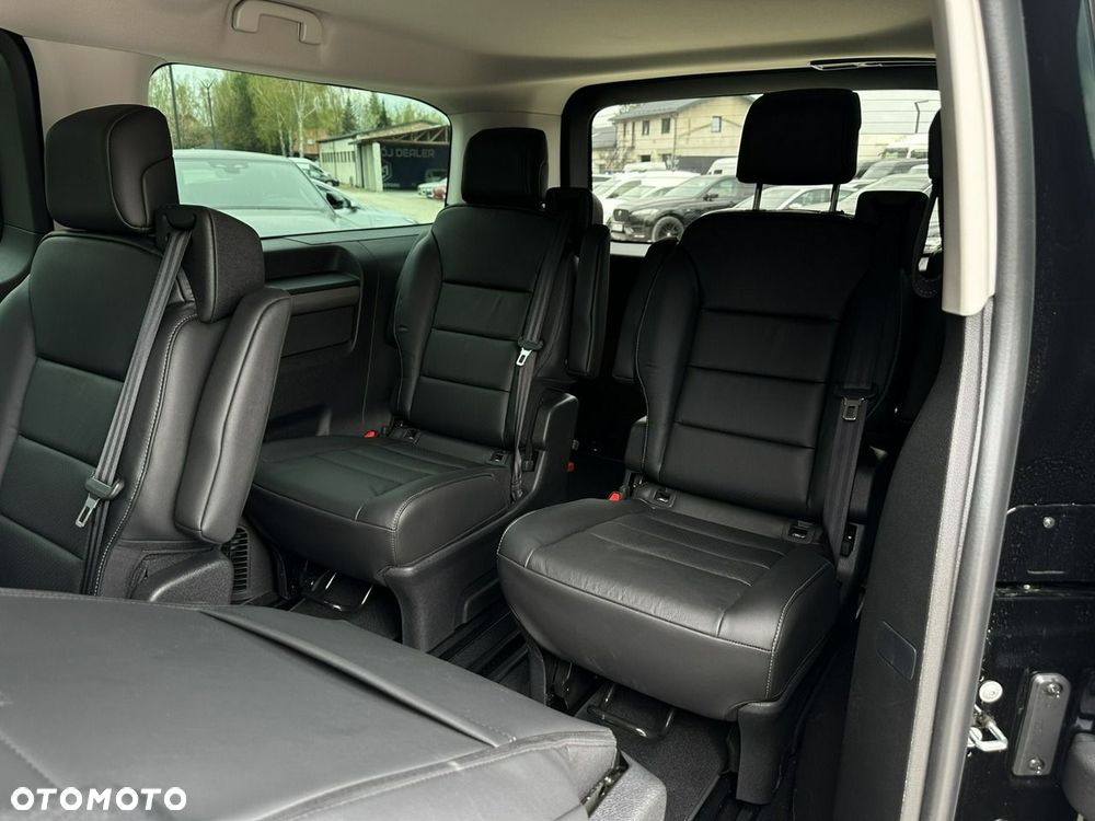 Peugeot Traveller - 19
