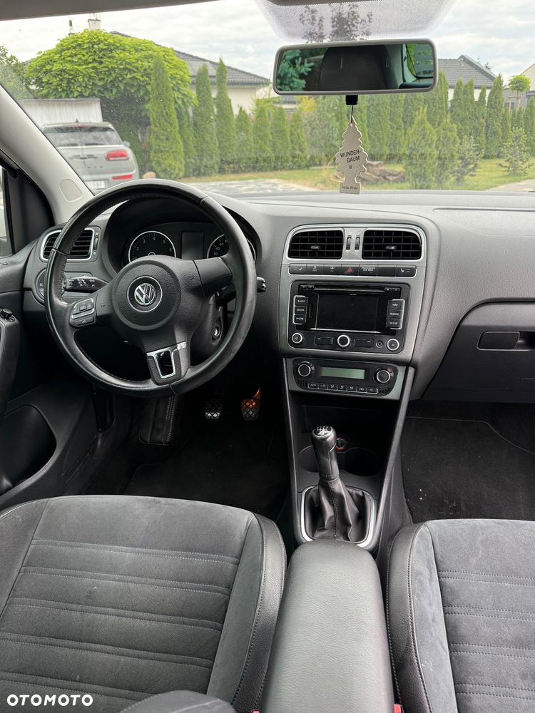 Volkswagen Polo 1.4 16V Highline - 23